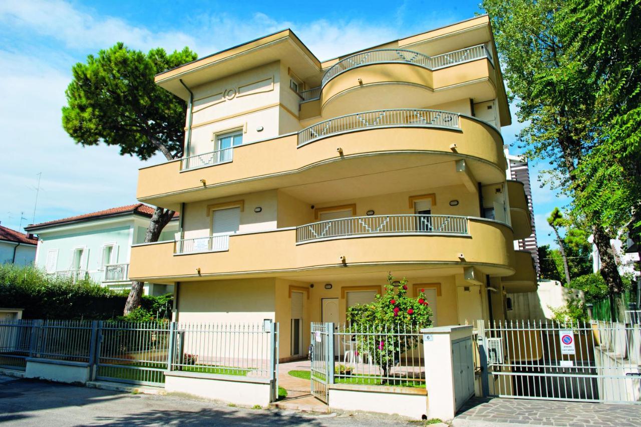 Residenza Raggio Apartment Riccione Exterior photo