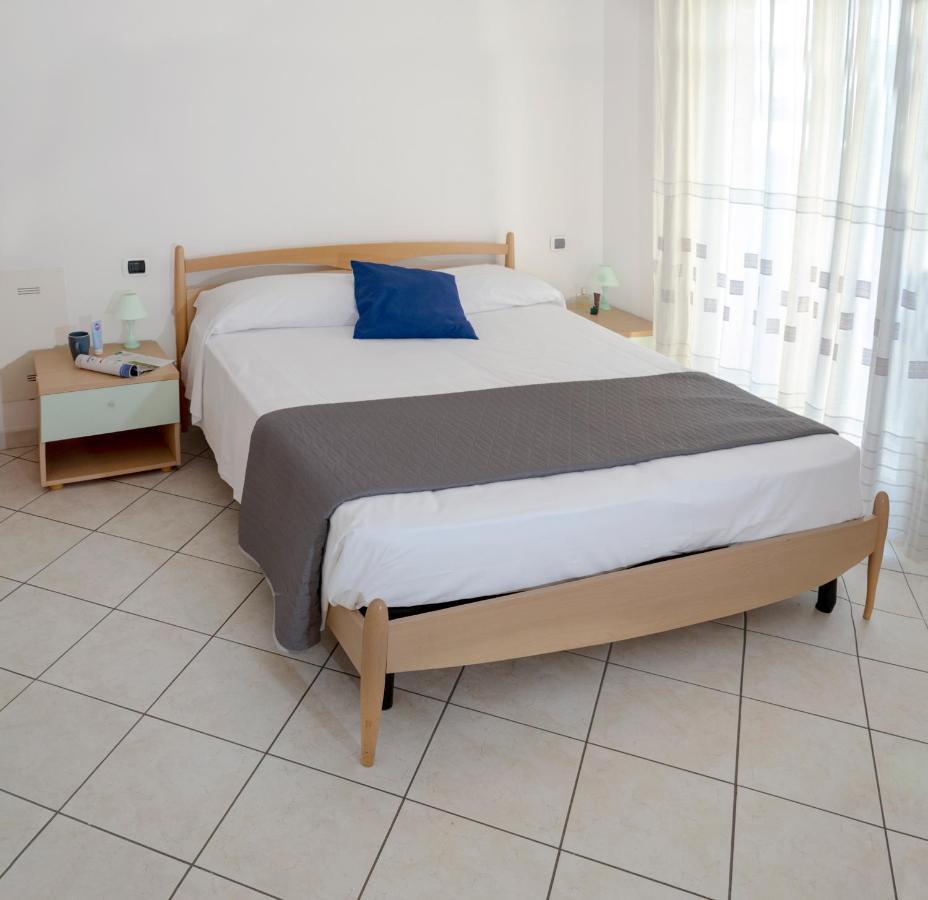 Residenza Raggio Apartment Riccione Exterior photo