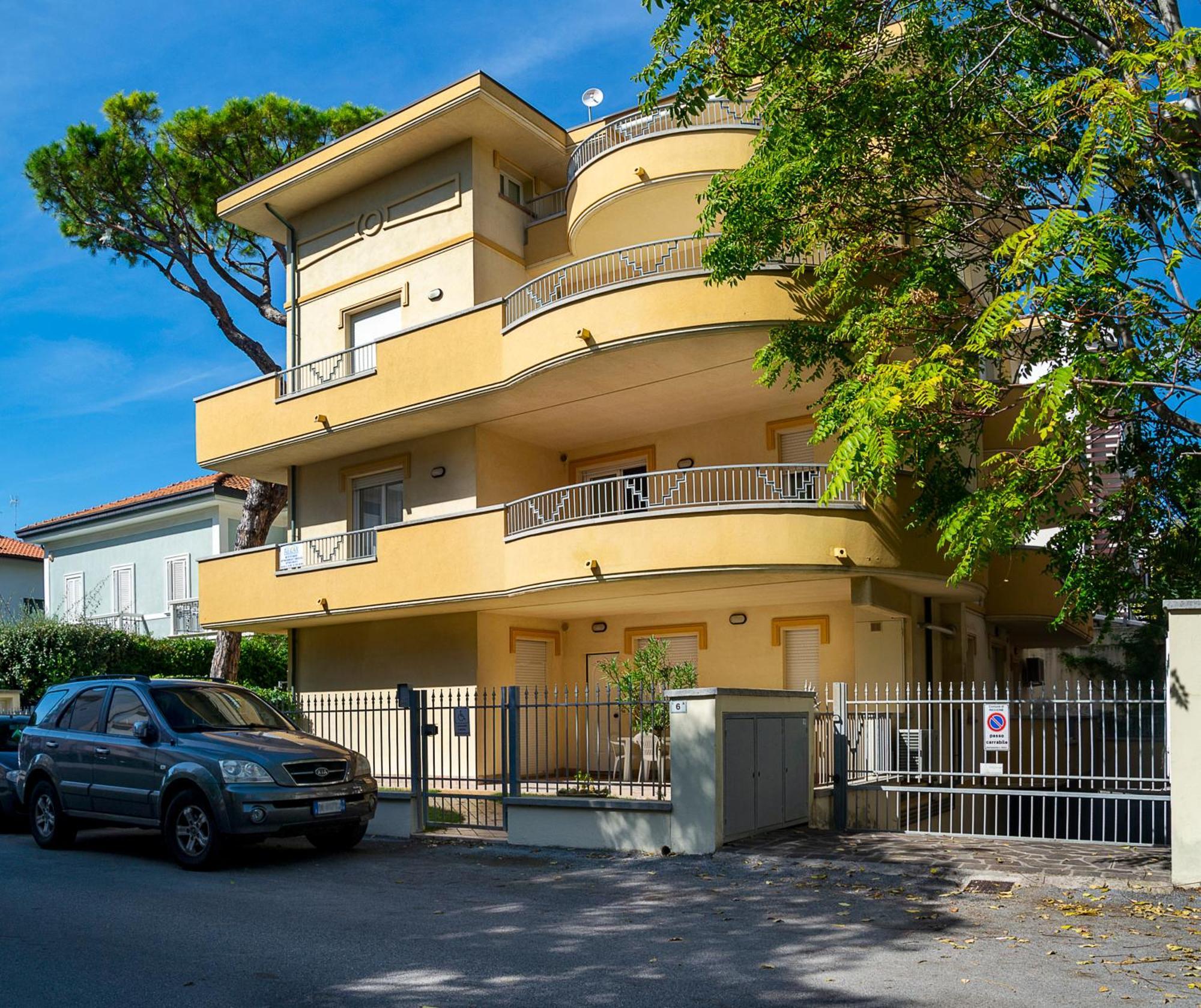 Residenza Raggio Apartment Riccione Exterior photo